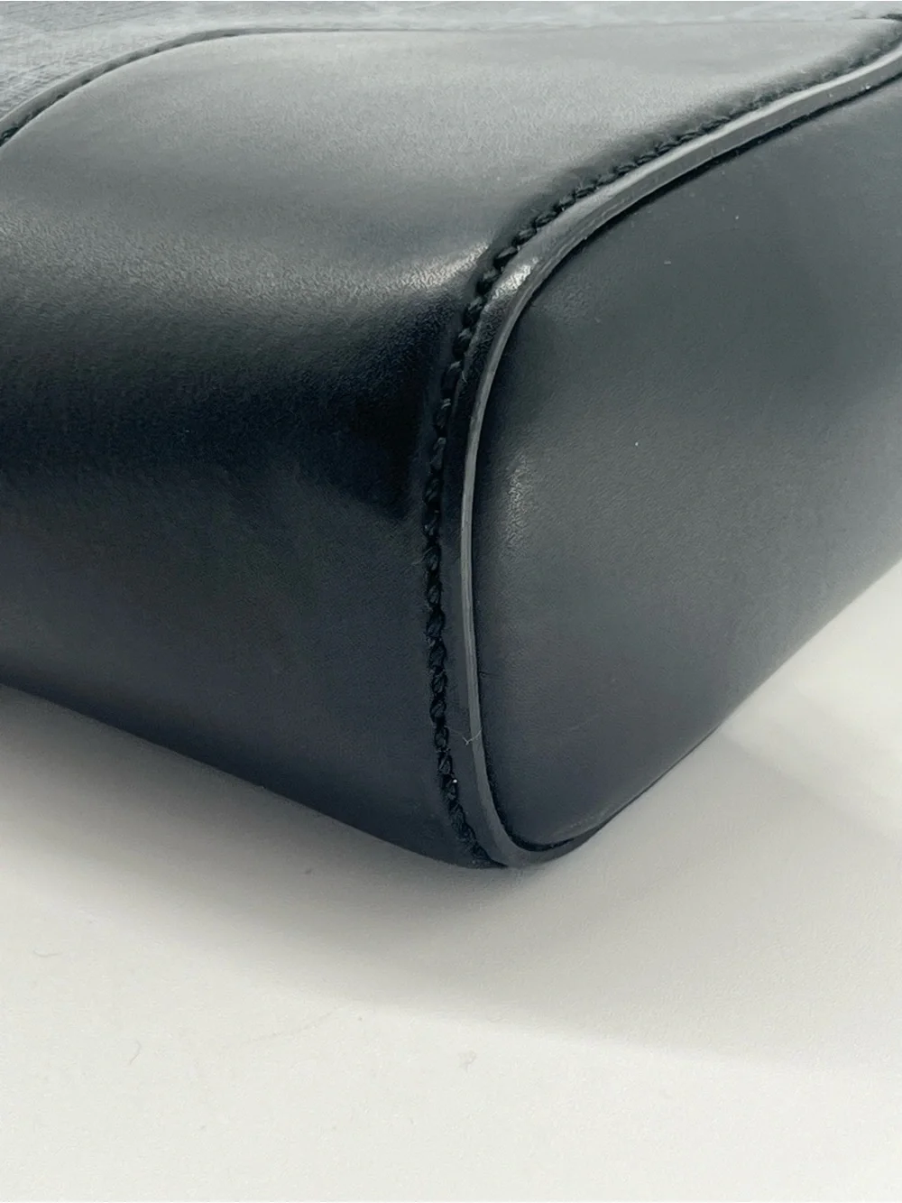 Gucci GG Supreme Black Briefcase with Crossbody Shoulder Strap